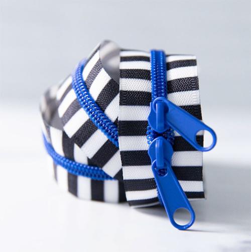Black & White 30" Zipper