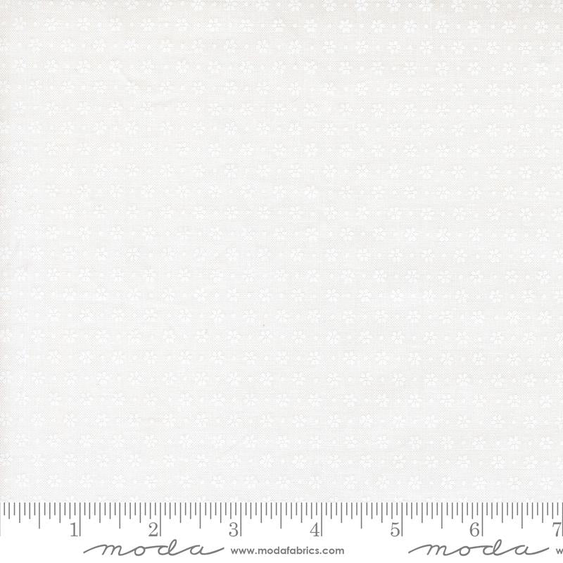 Midsummer Cloud White 37734 21 Moda #1