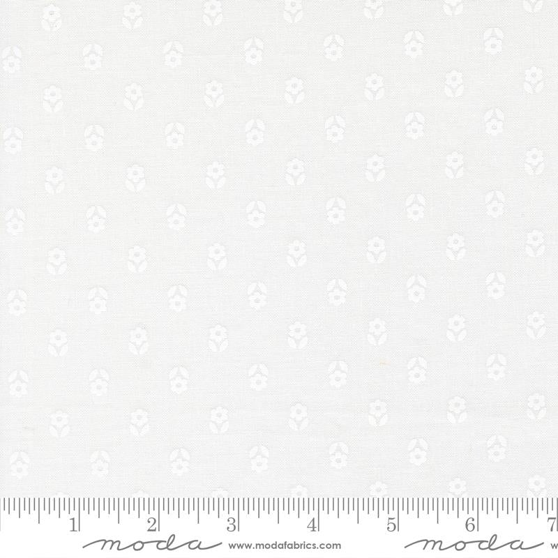 Sunroom Cloud White 29265 21 Moda #1